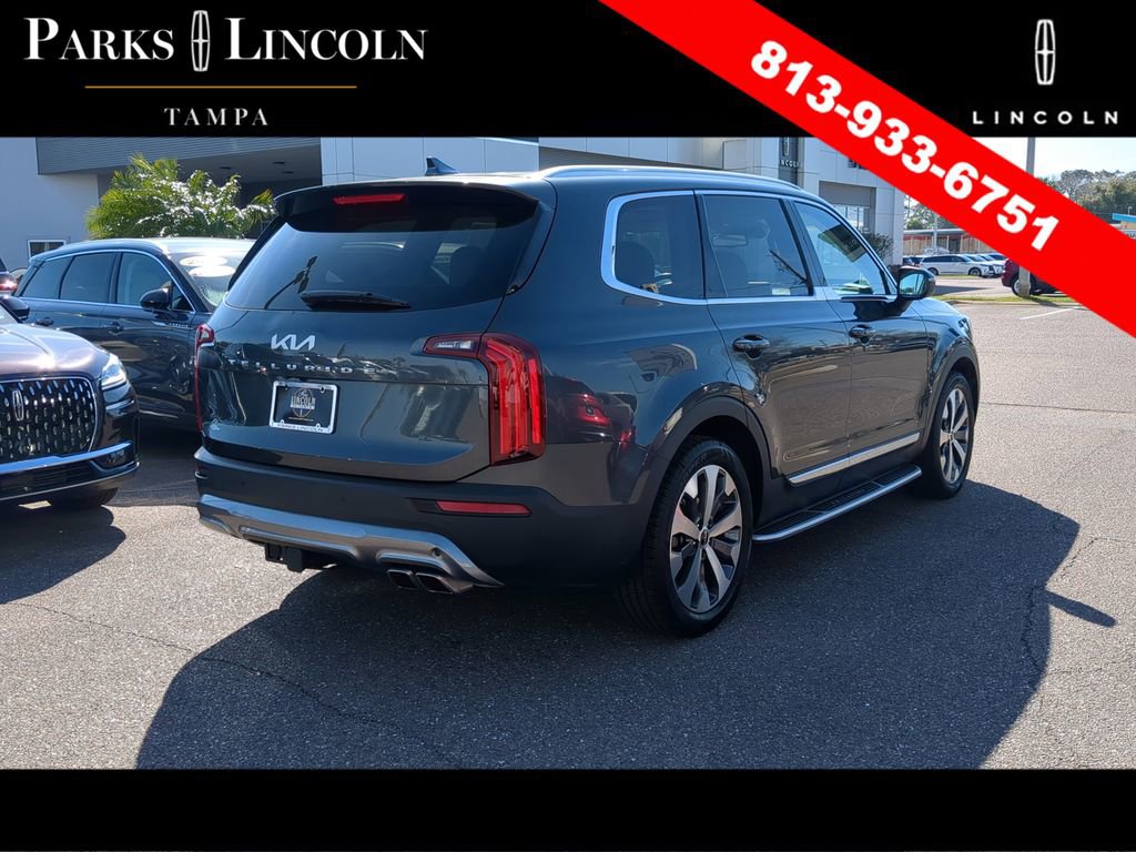 Used 2022 Kia Telluride EX w/ EX Premium Package image 4
