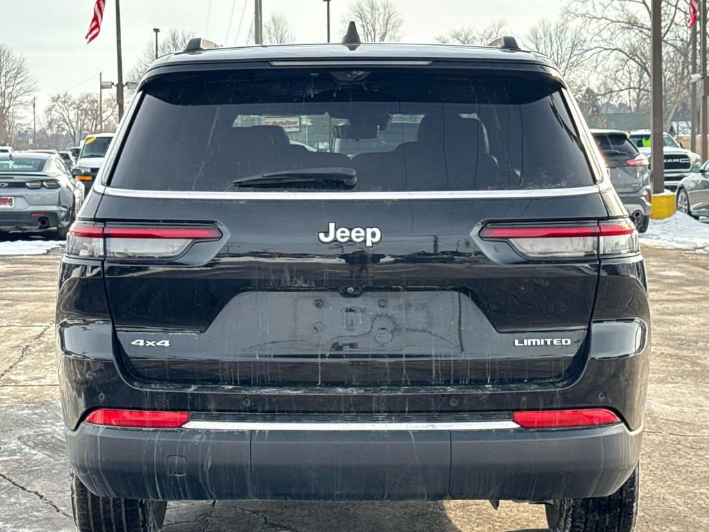 Used 2024 Jeep Grand Cherokee L Limited w/ Luxury Tech Group II image 4