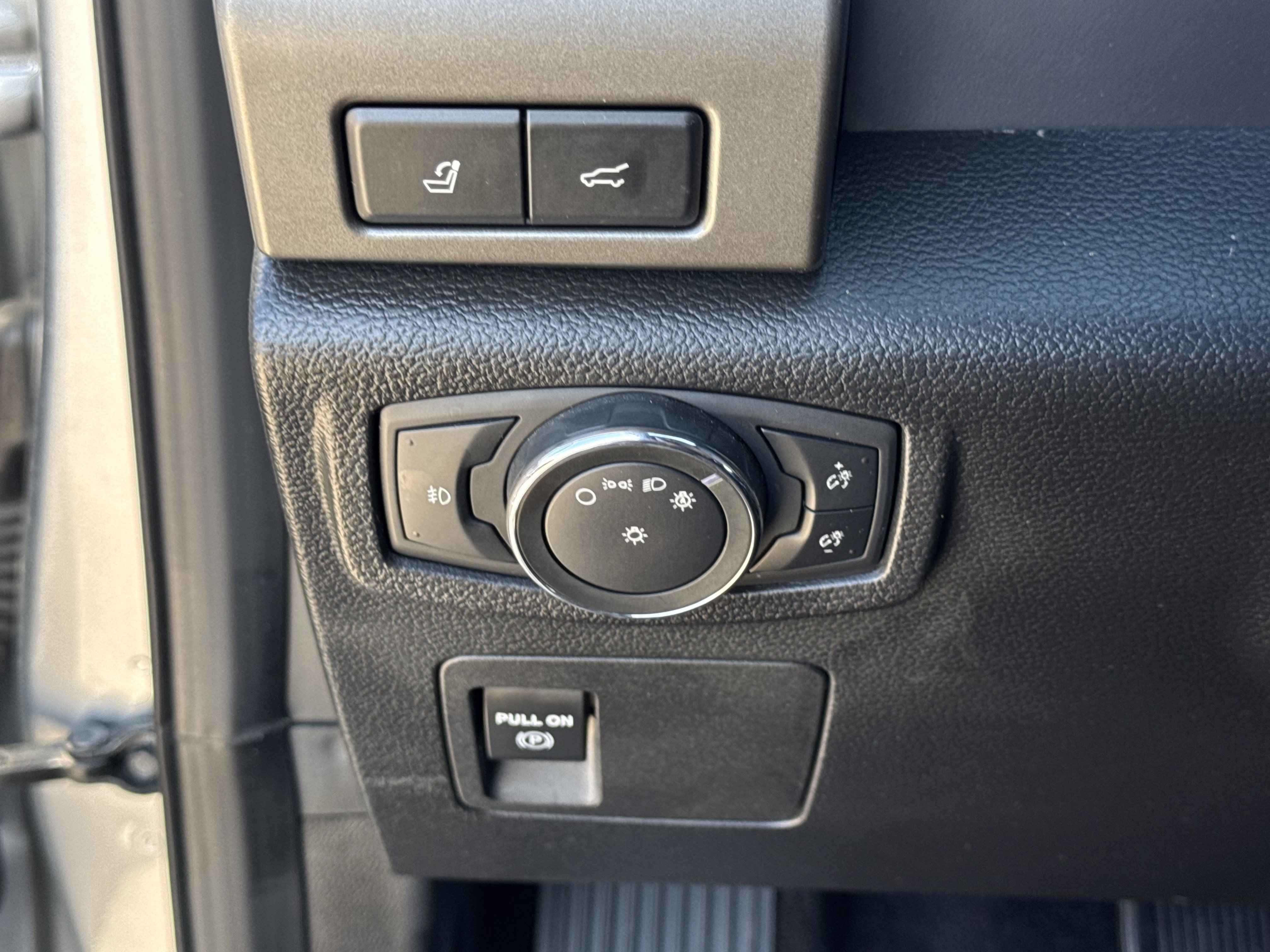 Certified 2021 Ford Expedition XLT image 19