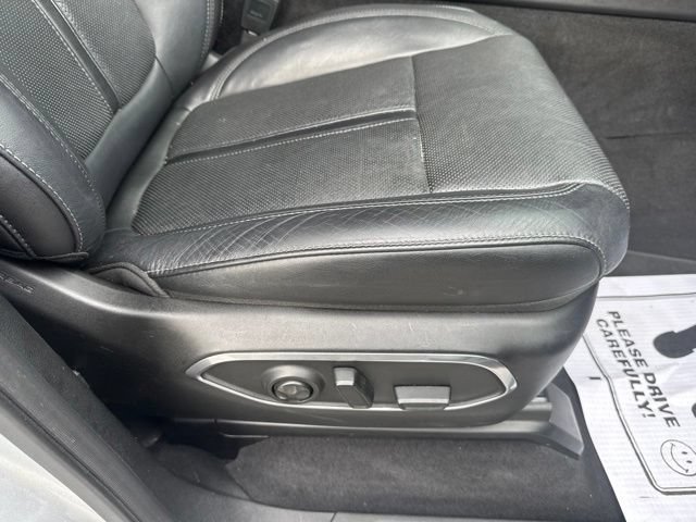Used 2023 Jeep Wagoneer L Series II AWD/4WD image 19