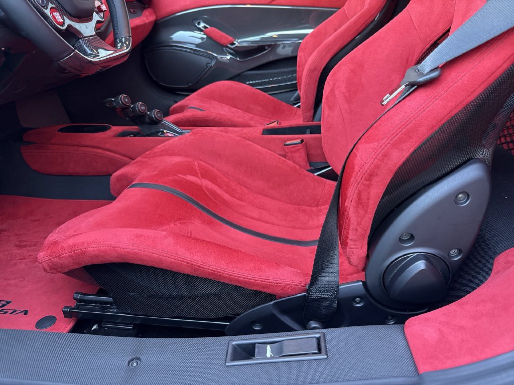 Certified 2020 Ferrari 488 Pista Coupe RWD image 12