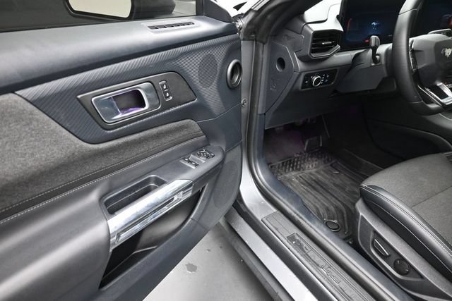 Used 2024 Ford Mustang GT RWD image 8