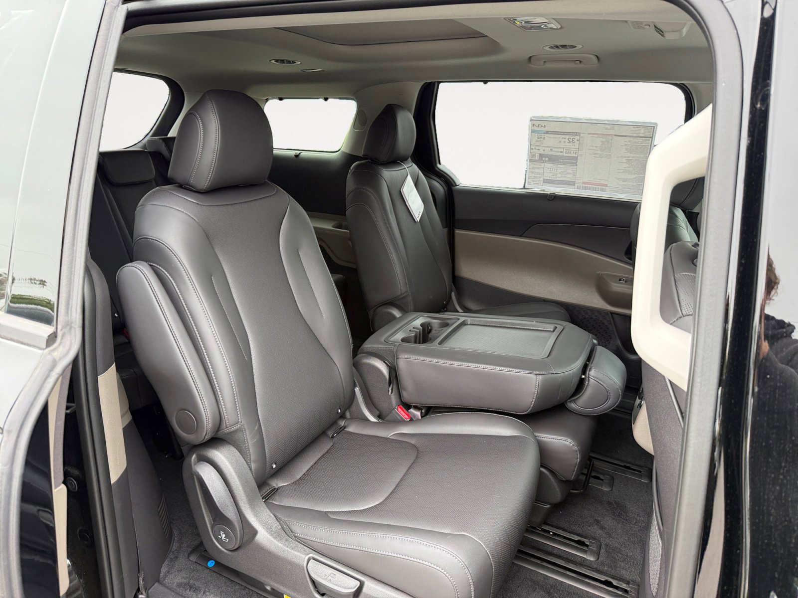New 2026 Kia Carnival SX FWD image 18