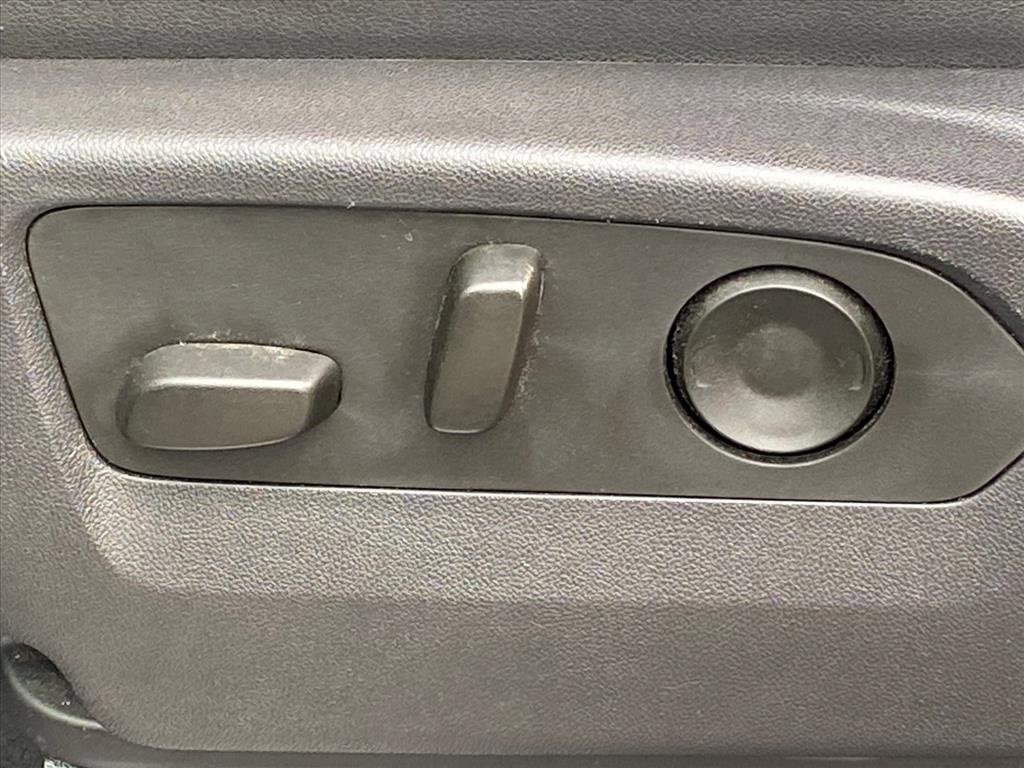 Used 2025 GMC Sierra 1500 SLT image 14