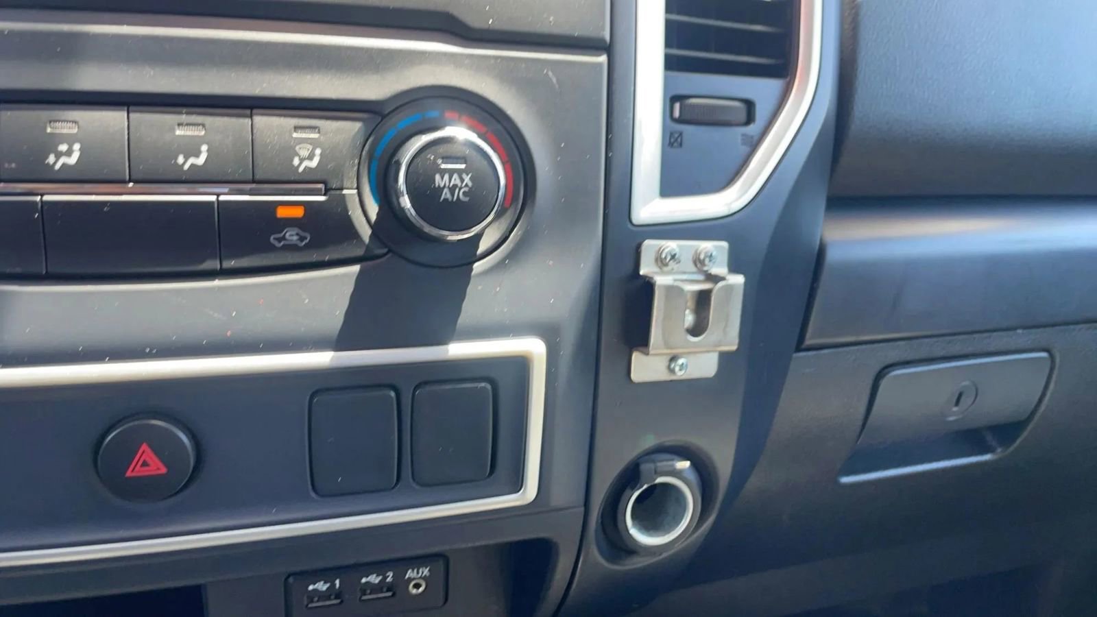 Used 2019 Nissan Titan S w/ S Utility Package AWD/4WD image 17