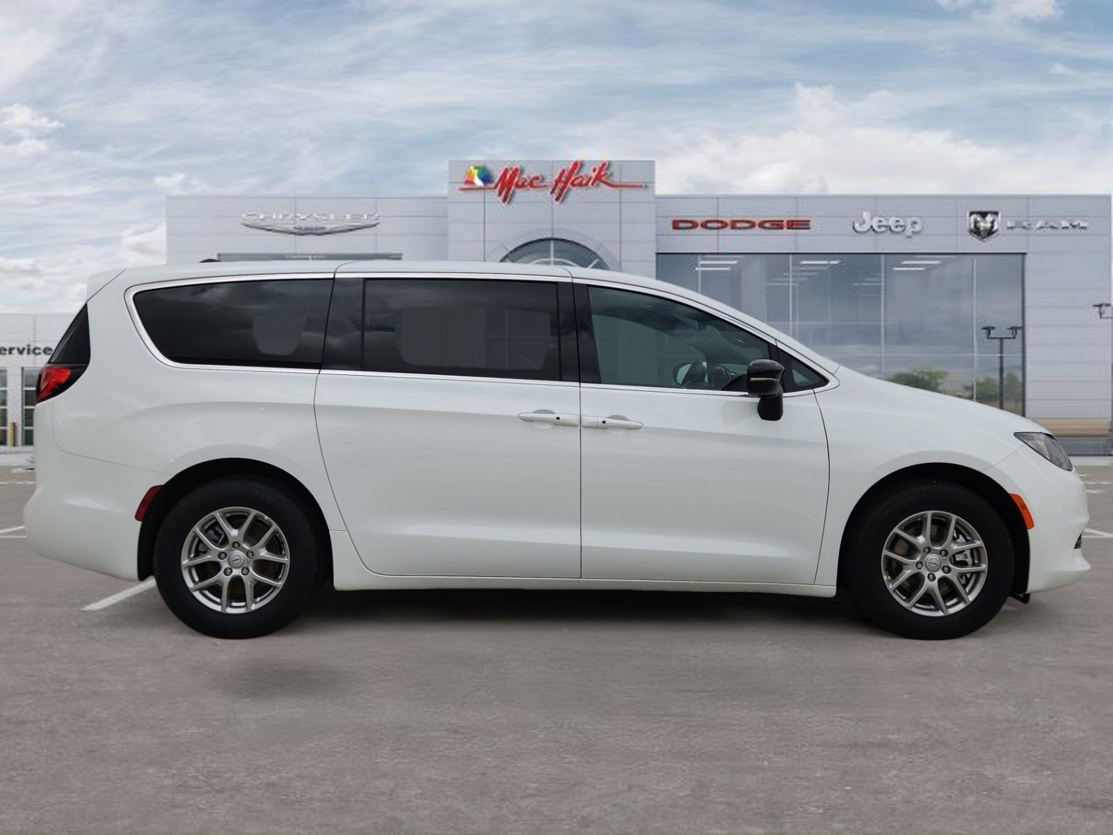 New 2026 Chrysler Voyager LX image 6