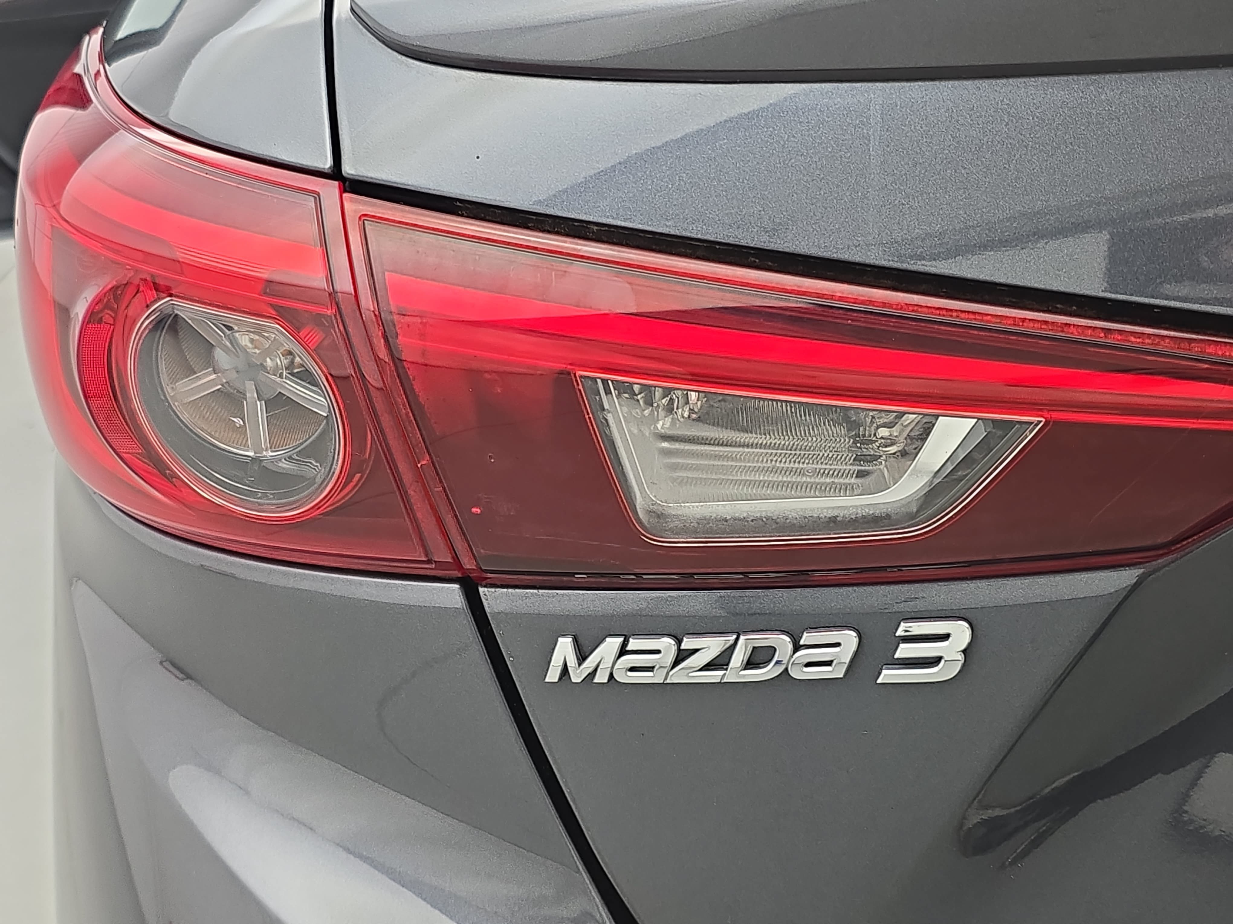 Used 2014 MAZDA MAZDA3 s Touring FWD image 35