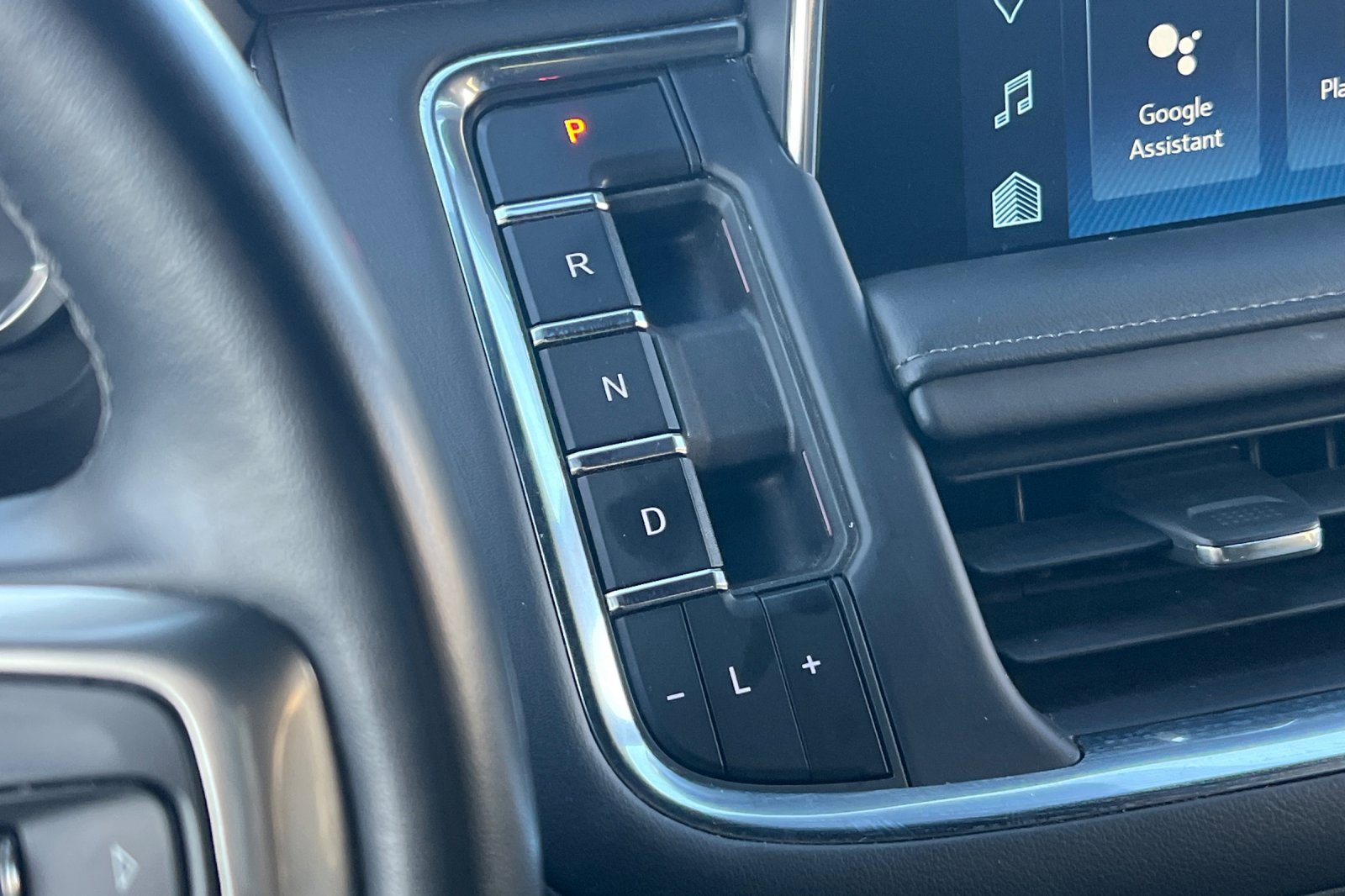 Used 2024 Chevrolet Tahoe LT image 33