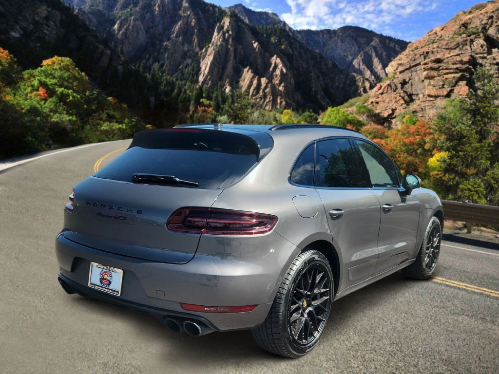 Used 2018 Porsche Macan GTS AWD/4WD image 3