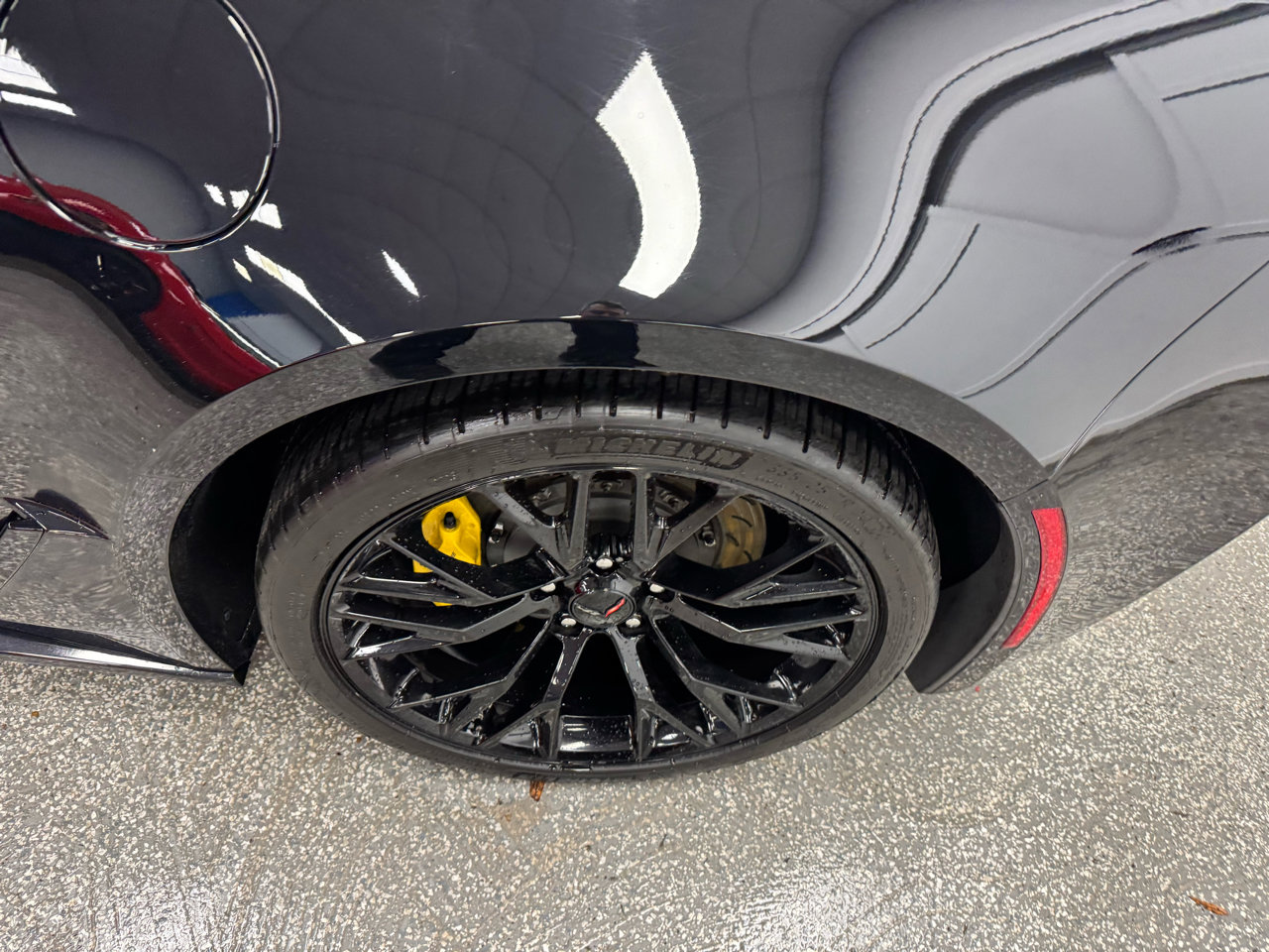 Used 2016 Chevrolet Corvette Z06 w/ 2LZ Preferred Equipment Group image 25