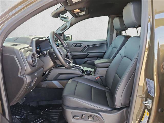 Used 2025 Chevrolet Colorado Trail Boss AWD/4WD image 14