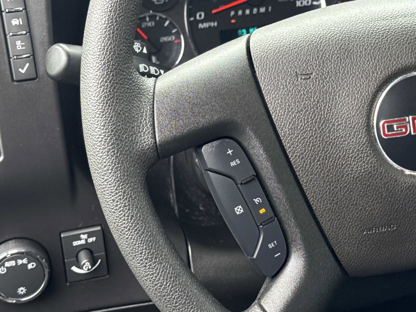 Used 2024 GMC Savana 2500 Work Van w/ Driver Convenience Package image 6