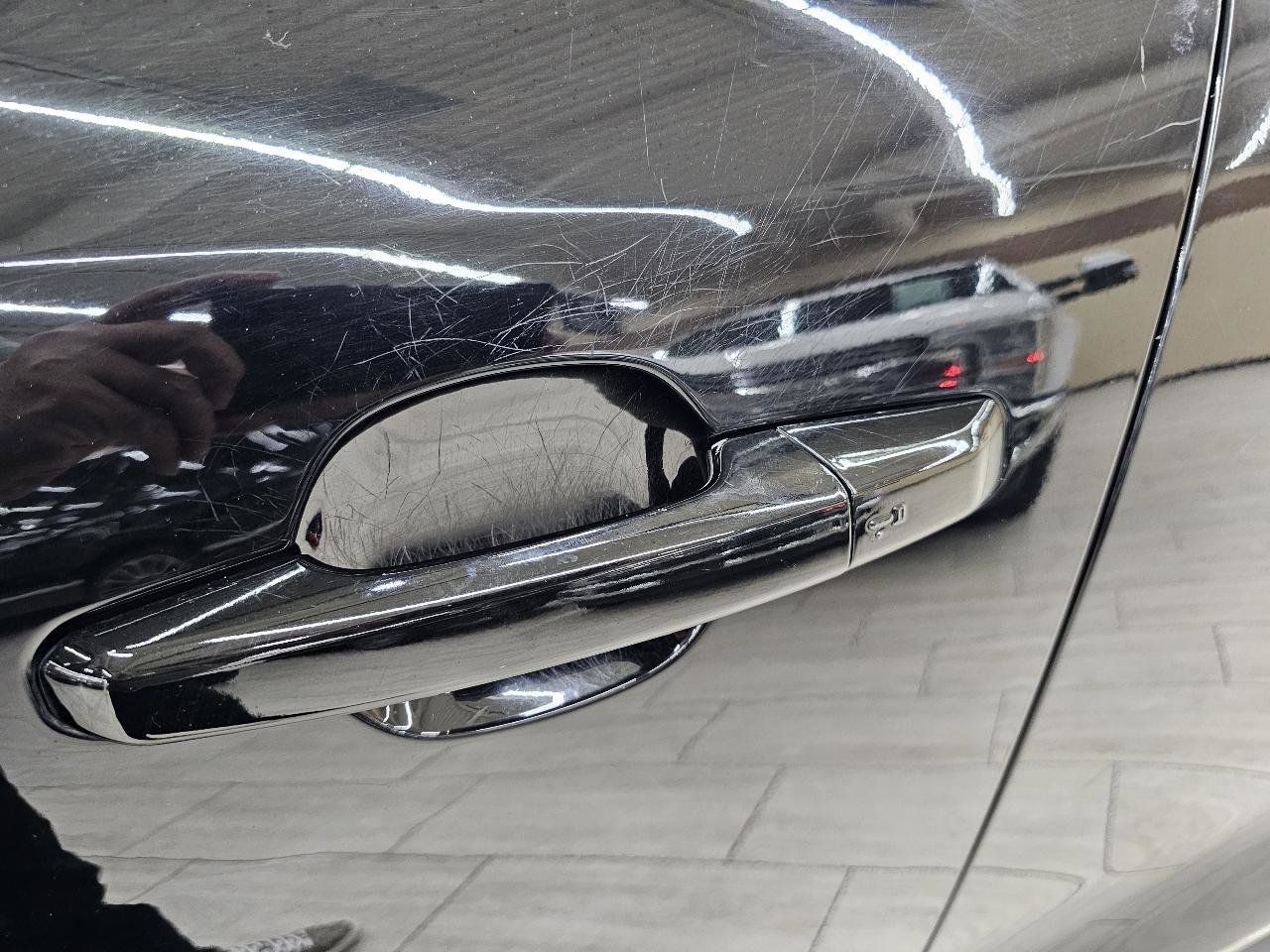 Used 2018 Jaguar F-PACE Premium AWD/4WD image 12