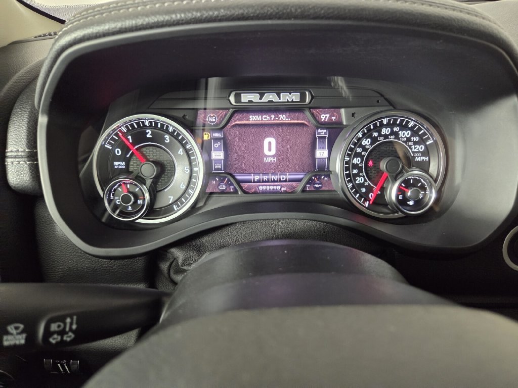 Used 2022 RAM 1500 Laramie AWD/4WD image 16