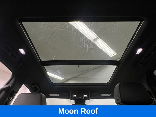 Used 2025 Chevrolet Suburban RST w/ Comfort Package AWD/4WD image 20