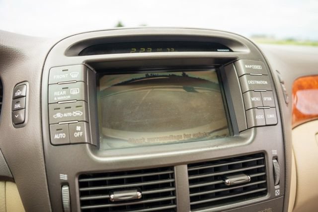 Used 2006 Lexus LS 430 RWD image 24
