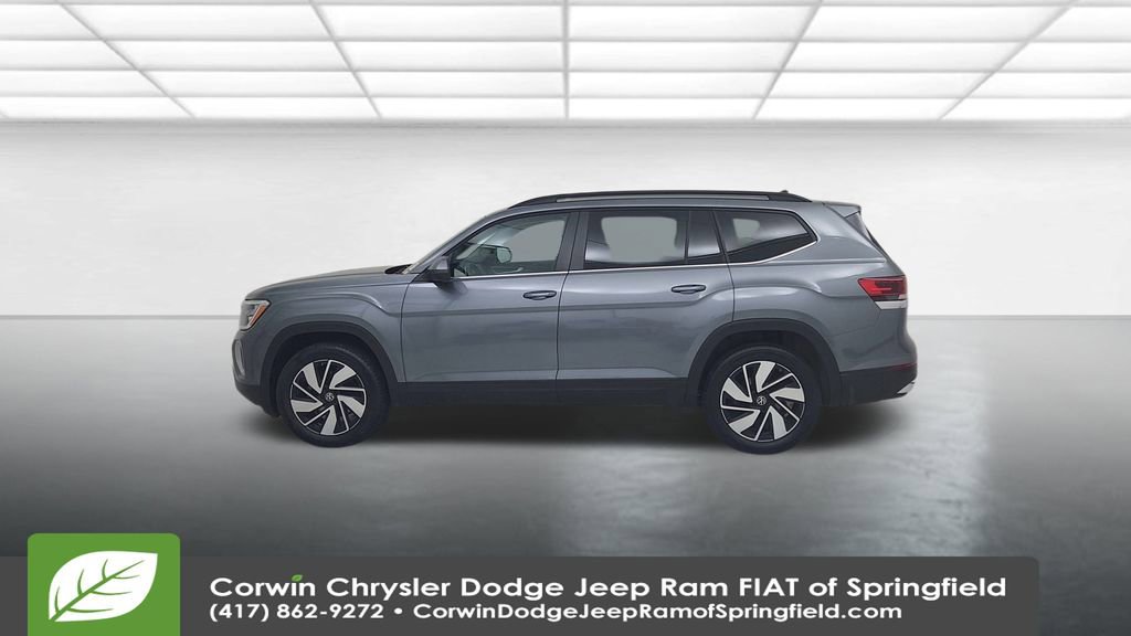 Used 2025 Volkswagen Atlas SE image 9