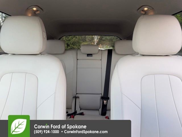 Used 2022 Mercedes-Benz GLB 250 4MATIC image 33