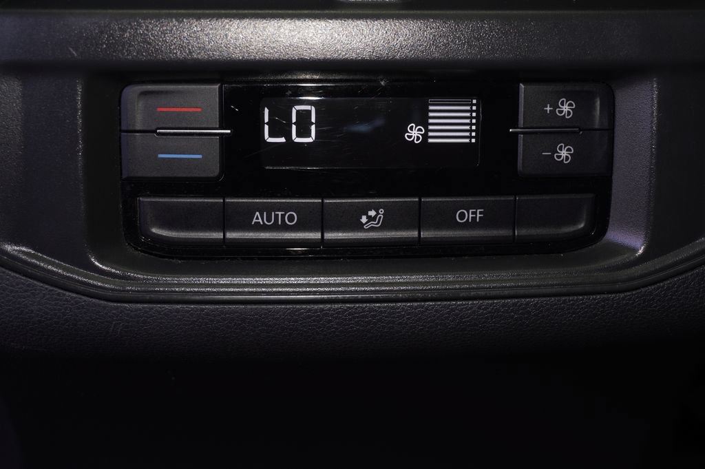 Used 2022 Volkswagen Atlas SEL R-Line AWD/4WD image 13