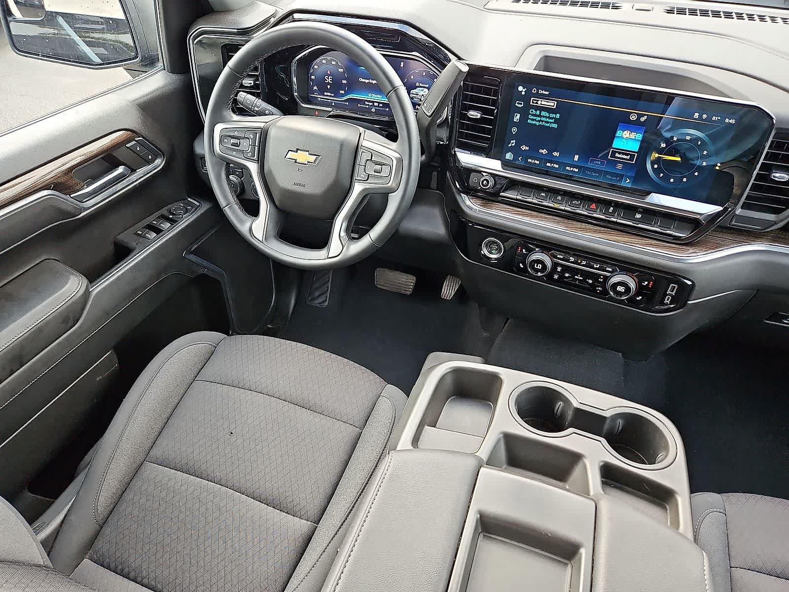 Used 2023 Chevrolet Silverado 1500 LT AWD/4WD image 10