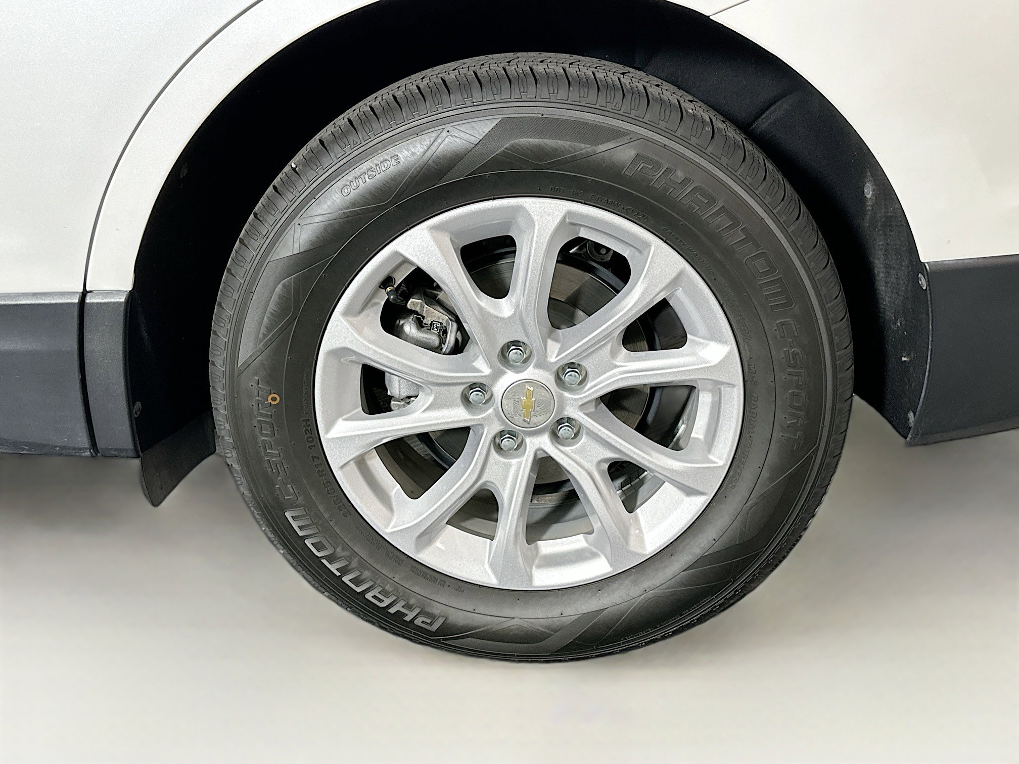 Used 2021 Chevrolet Equinox LT FWD image 11
