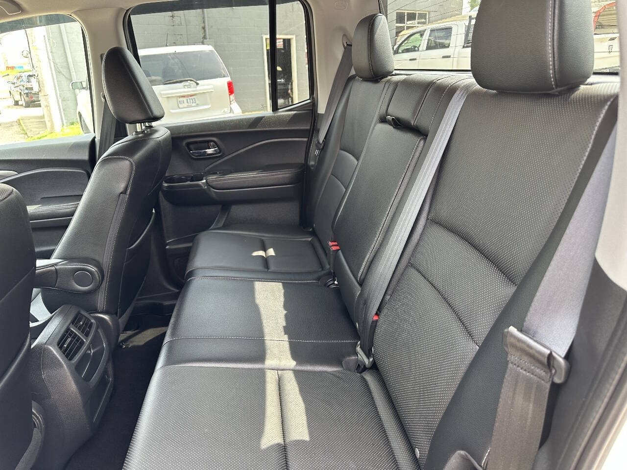 Used 2018 Honda Ridgeline RTL-T image 5