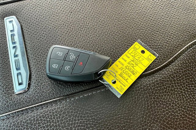 Used 2025 GMC Sierra 2500 Denali w/ Denali Reserve Package image 36