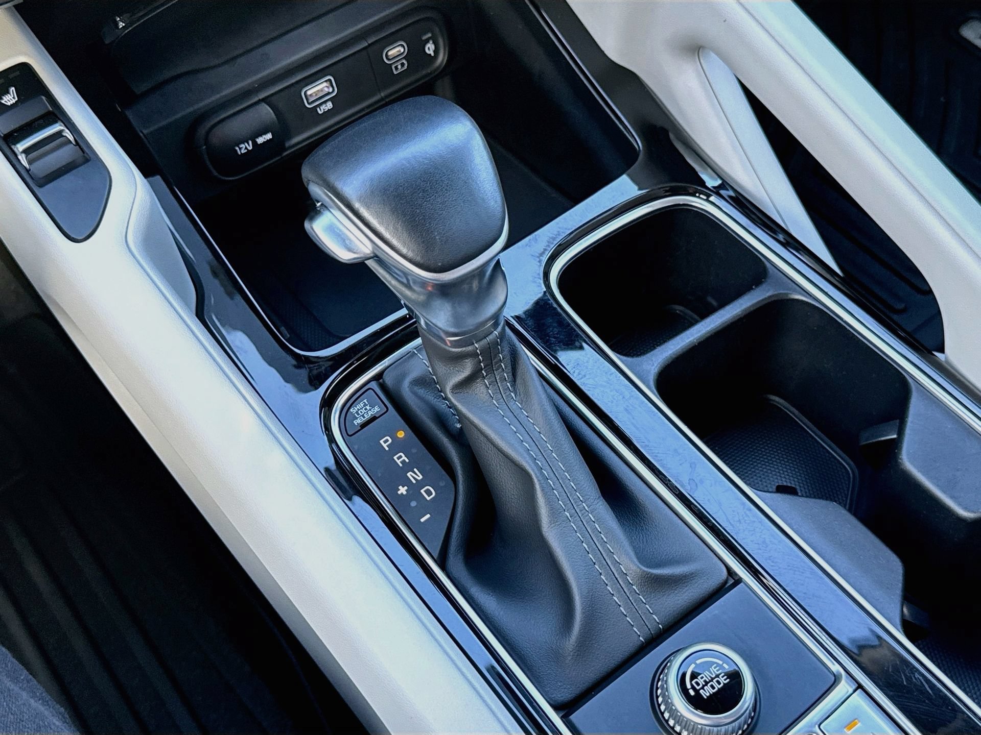 Used 2024 Kia Telluride S w/ S Sunroof Package FWD image 29