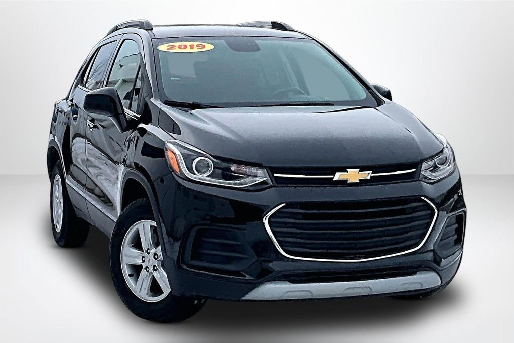 Used 2019 Chevrolet Trax LT w/ LT Convenience Package image 3