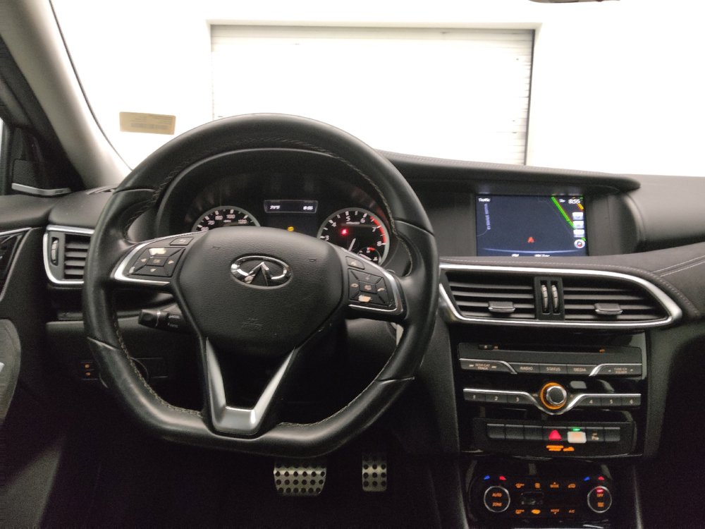 Used 2017 INFINITI QX30 Sport FWD image 22