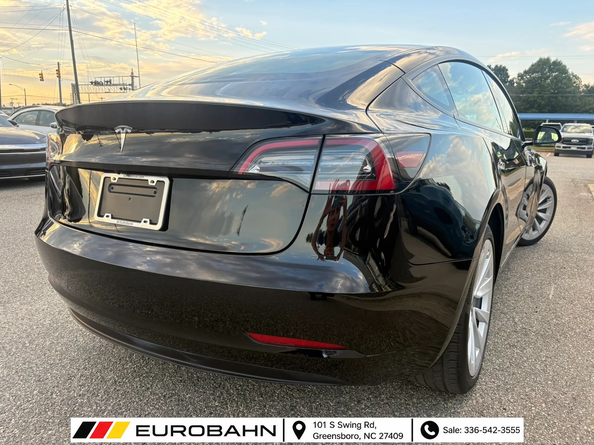 Used 2023 Tesla Model 3 Standard Range RWD image 5