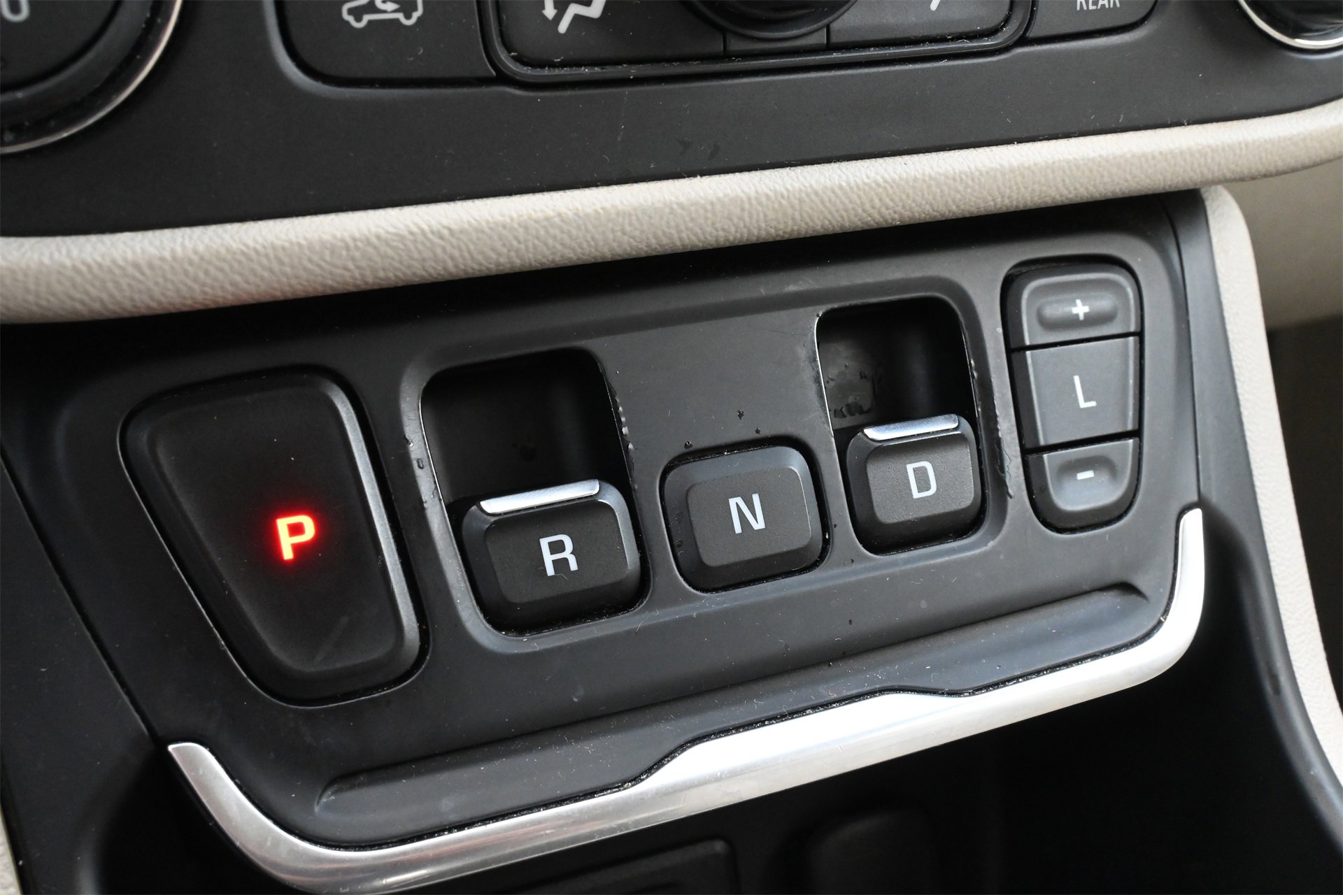 Used 2018 GMC Terrain Denali image 14