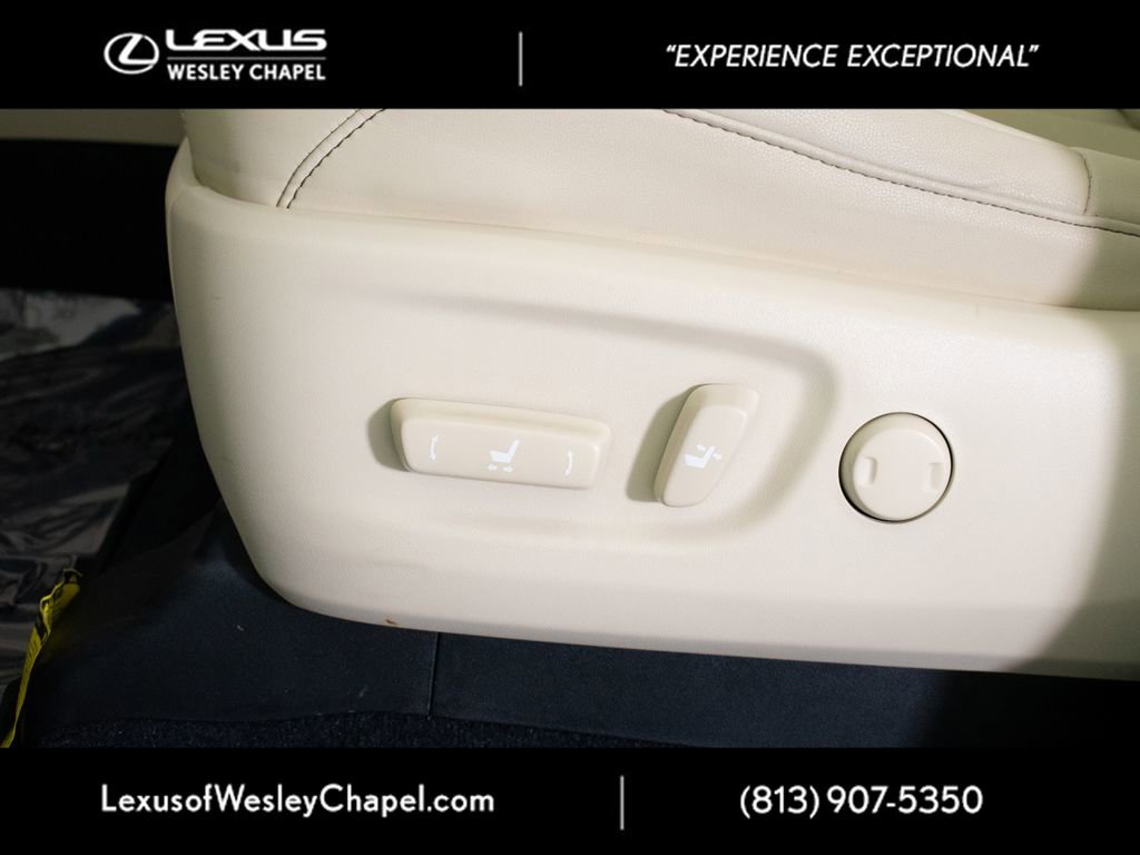 Used 2023 Lexus GX 460 Premium w/ Premium Package AWD/4WD image 19