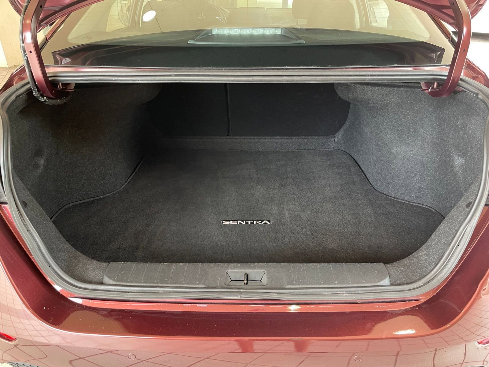 Used 2024 Nissan Sentra SV image 31