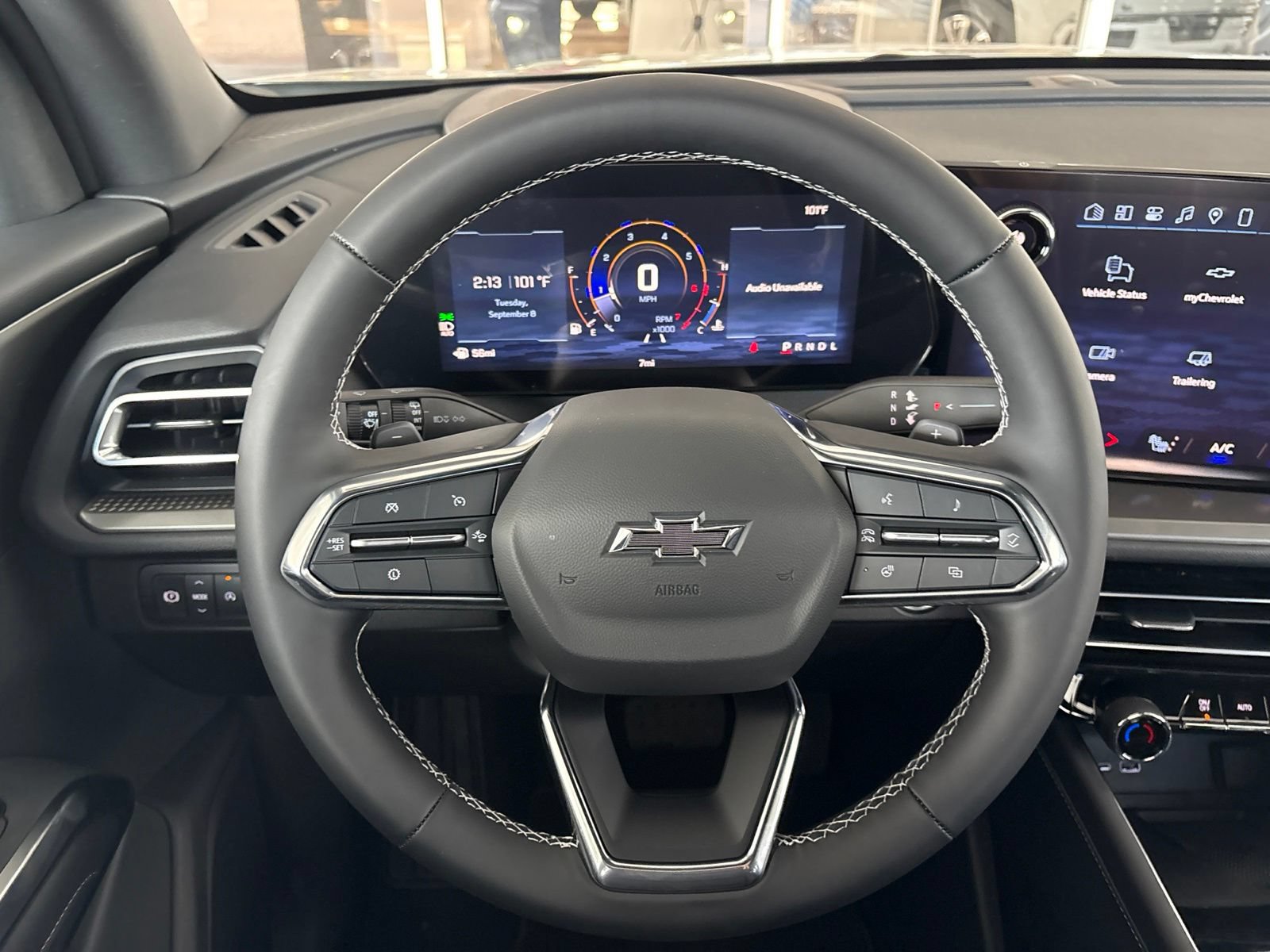 New 2027 Chevrolet Traverse LT w/ Midnight/Sport Edition FWD image 30