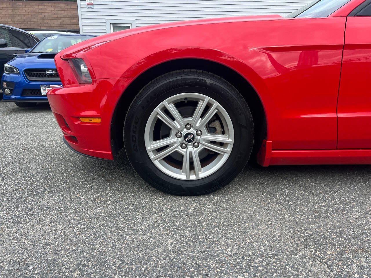 Used 2014 Ford Mustang Coupe RWD image 26