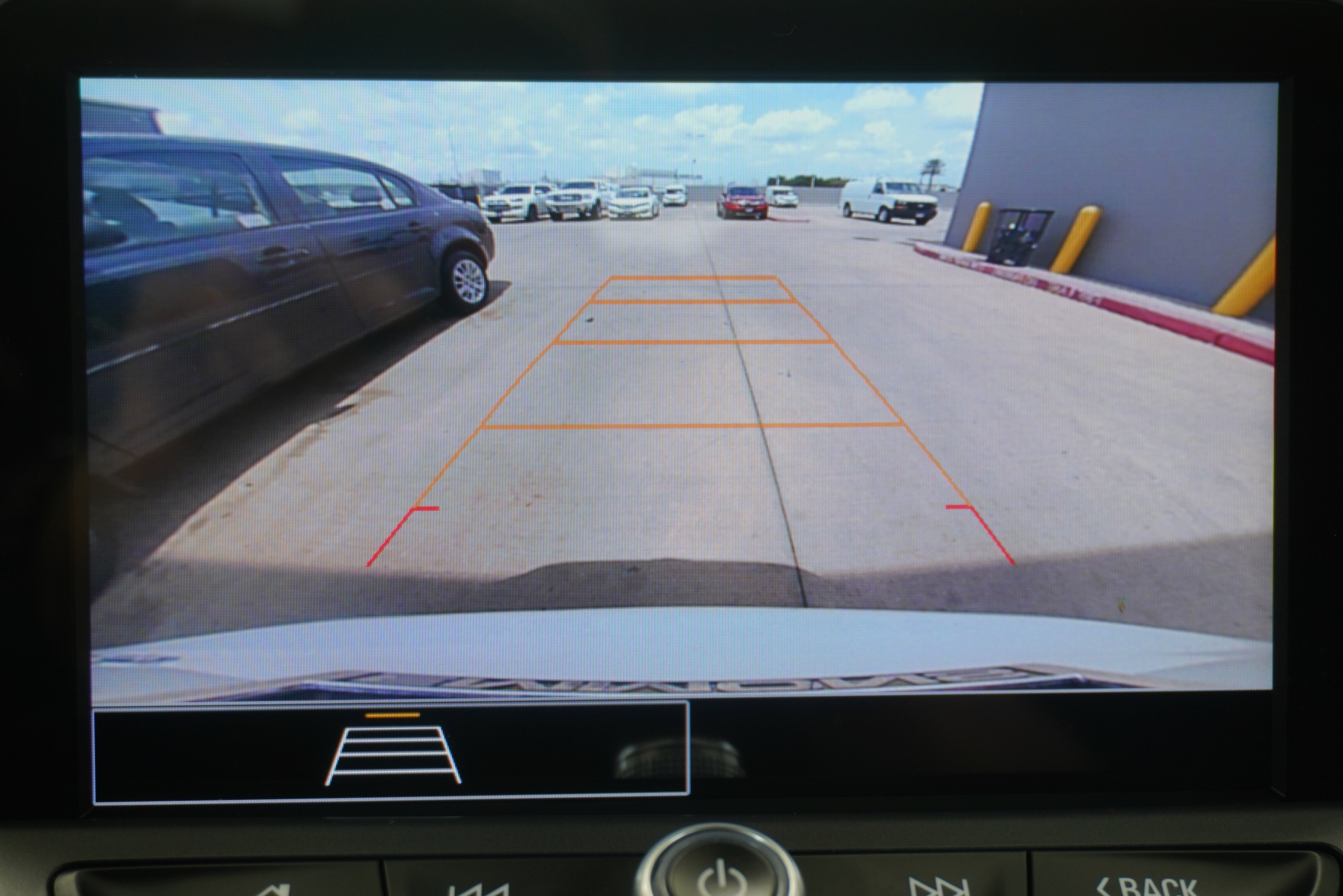 Used 2021 Chevrolet Blazer LT FWD image 18