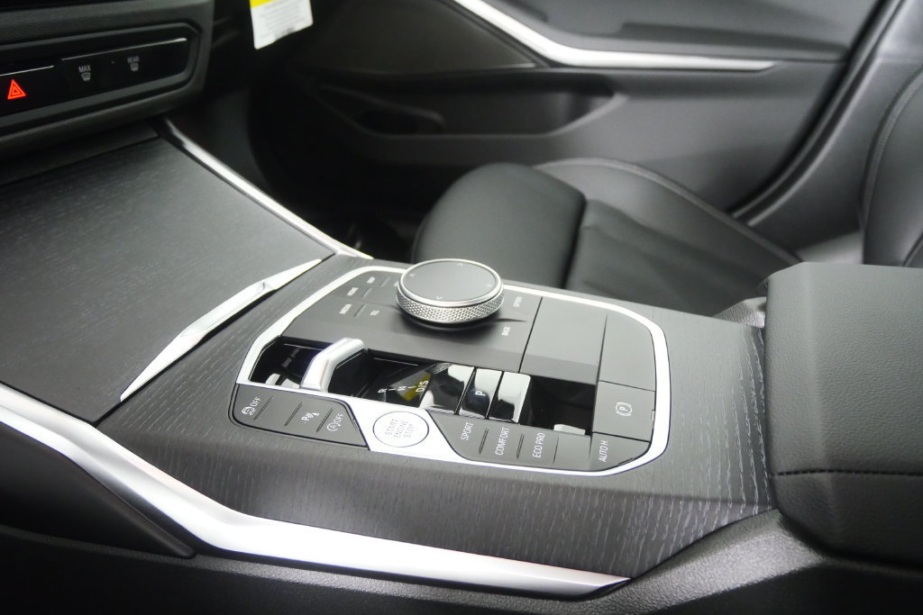 New 2026 BMW 330i Sedan w/ Premium Package RWD image 20