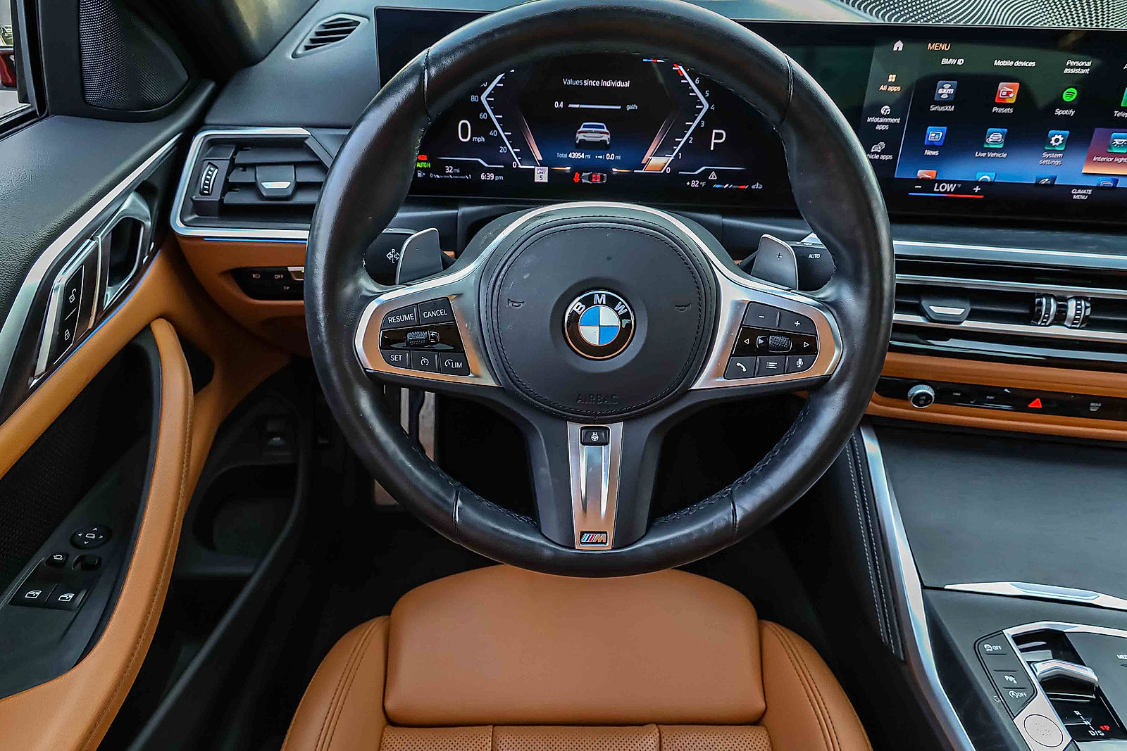 Used 2024 BMW 430i xDrive Coupe w/ M Sport Package AWD/4WD image 17