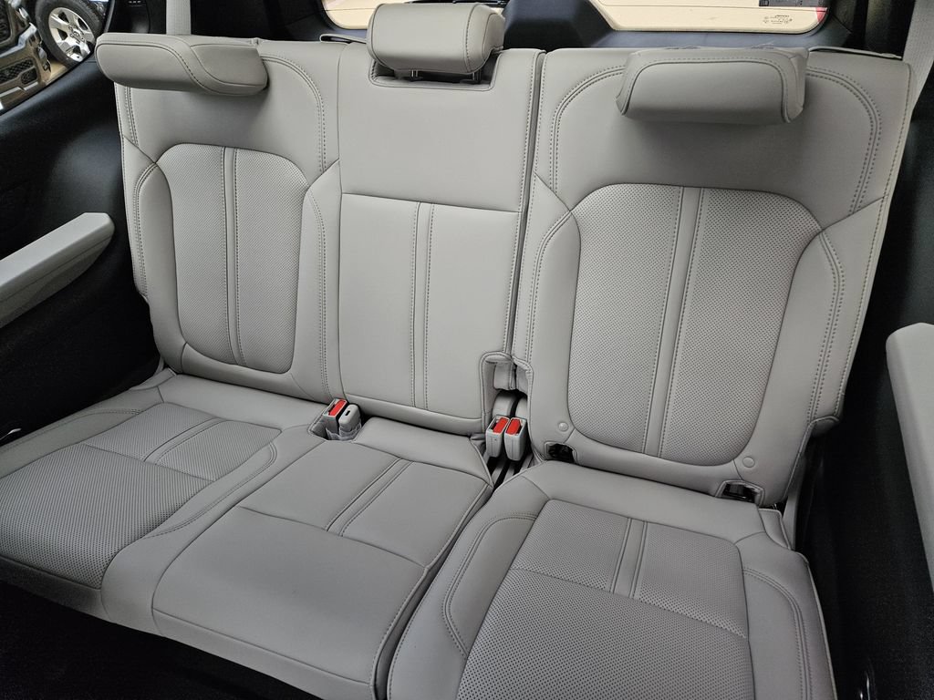 New 2026 Jeep Grand Wagoneer 2WD w/ Premium Group I image 13