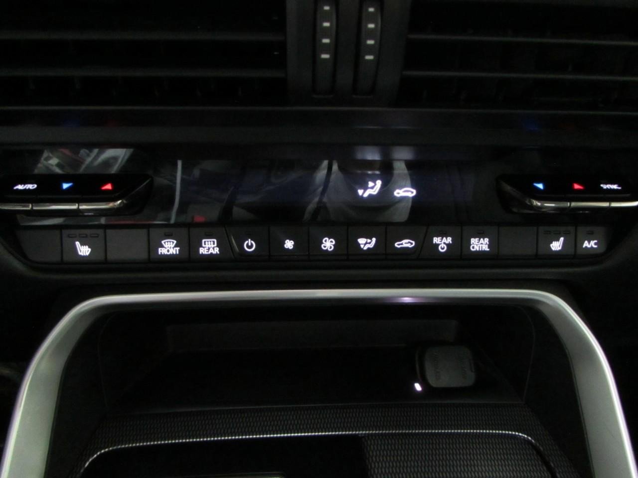 Used 2024 MAZDA CX-90 3.3 Turbo w/ Premium Package image 32