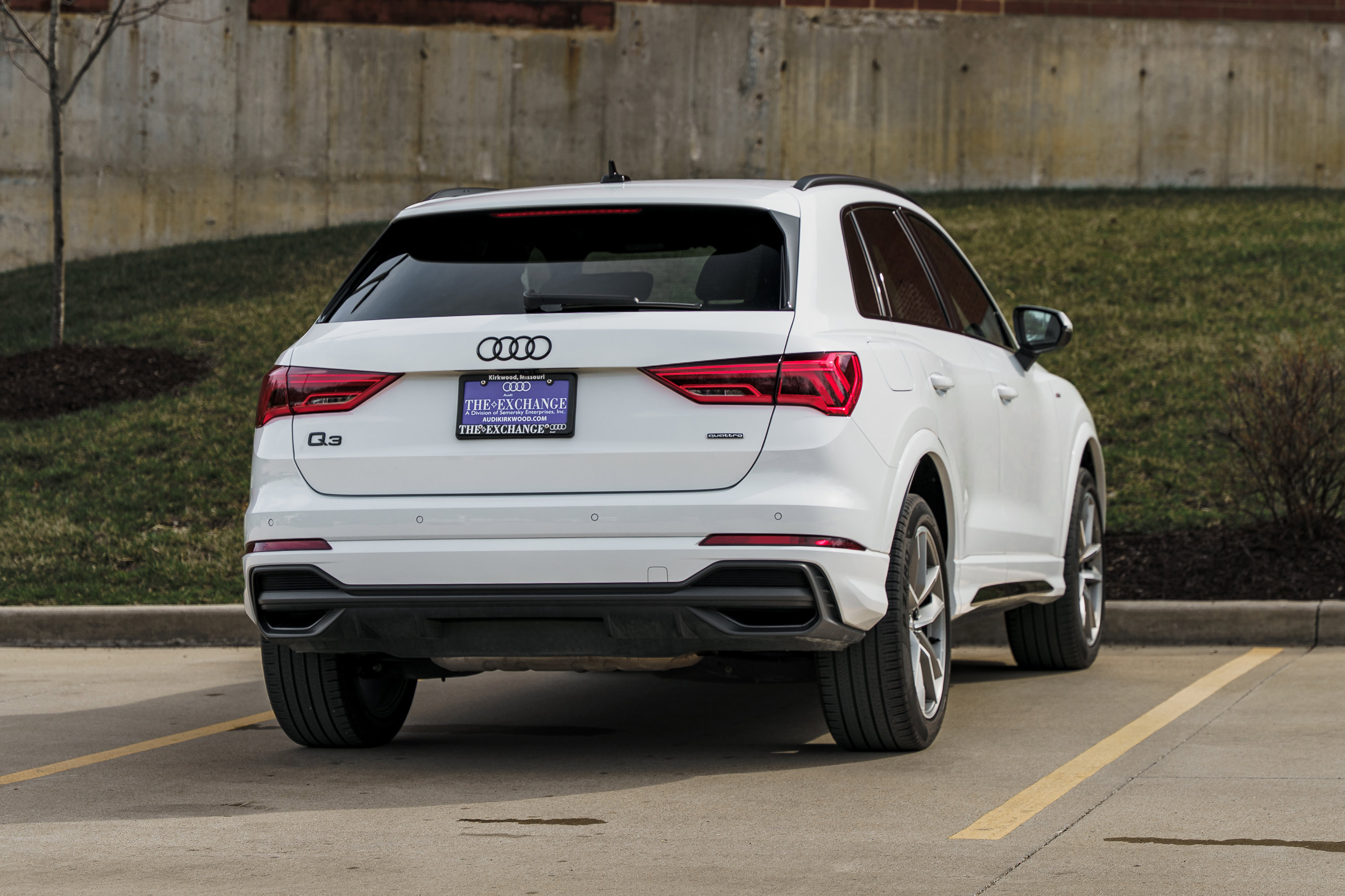 Used 2023 Audi Q3 2.0T Premium Plus w/ Premium Plus Package image 4