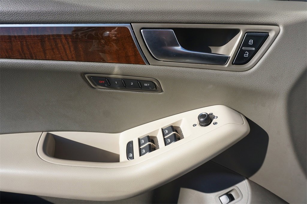 Used 2011 Audi Q5 3.2 Prestige image 3