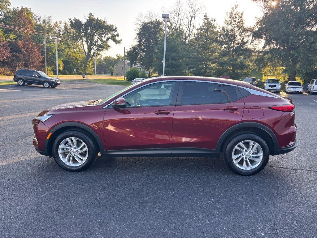 Used 2025 Buick Envista Preferred w/ Convenience I Package FWD image 6