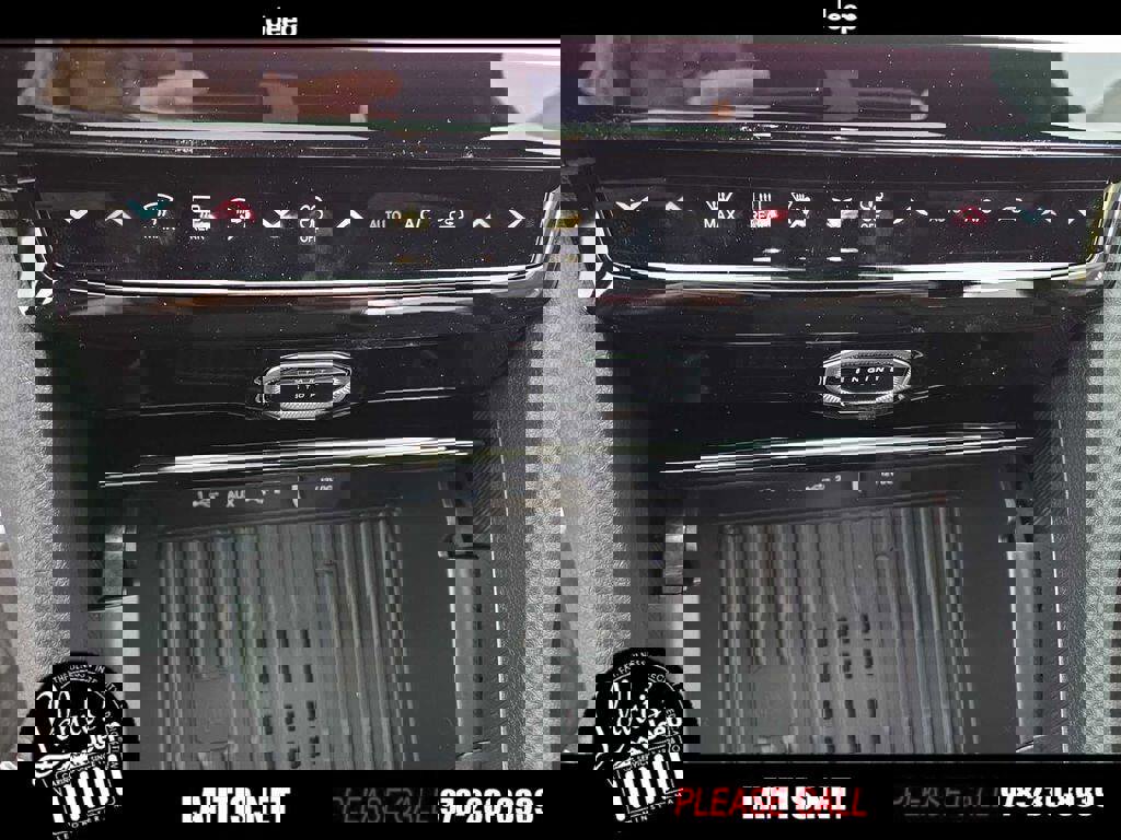 New 2026 Jeep Grand Cherokee Altitude image 16