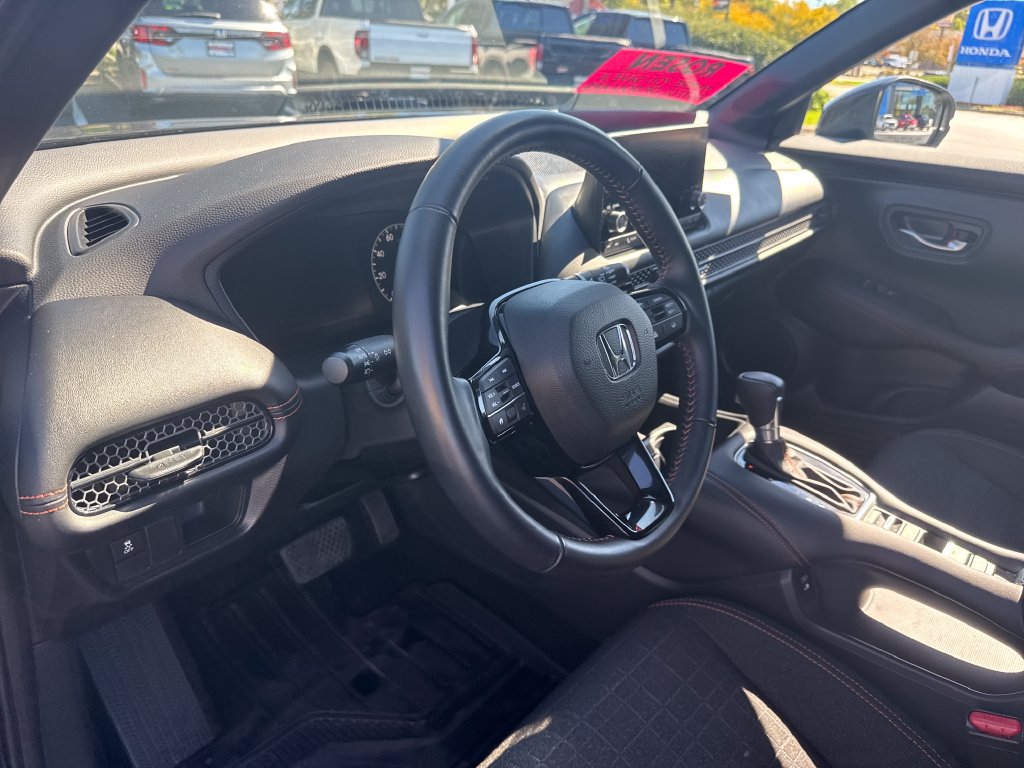 Used 2025 Honda HR-V Sport image 14