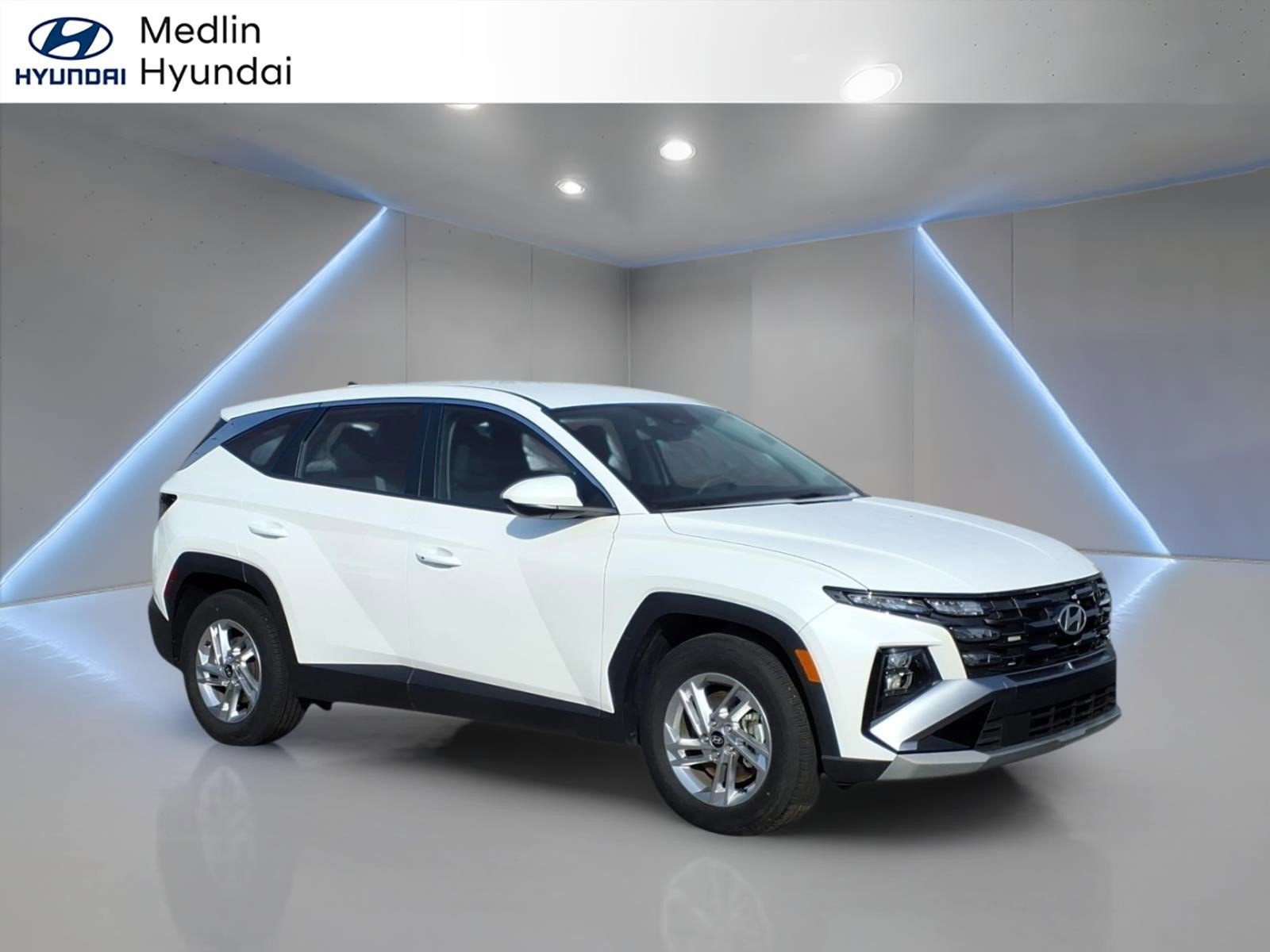 Used 2025 Hyundai Tucson SE FWD image 1