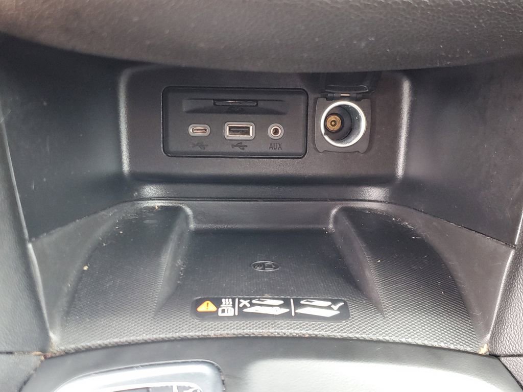 Used 2020 Chevrolet Equinox Premier image 26