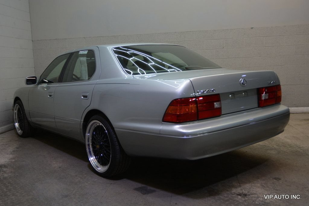 Used 1998 Lexus LS 400 RWD image 3