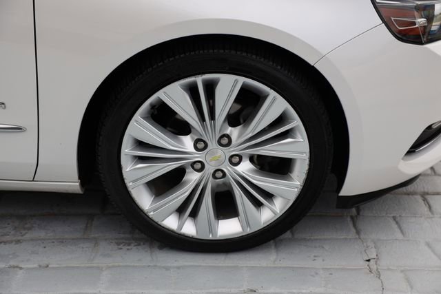 Used 2016 Chevrolet Impala LTZ w/ Enhanced Convenience Package image 46
